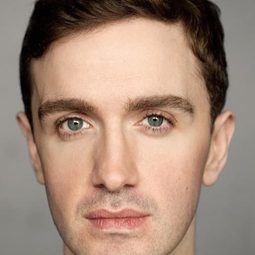 Jonathan Delaney Tynan - 戰慄糖果屋演員 飾演Father