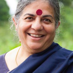 Vandana Shiva 飾演 Self