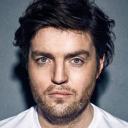 湯姆·伯克 飾 飾演 Praetorian Jack