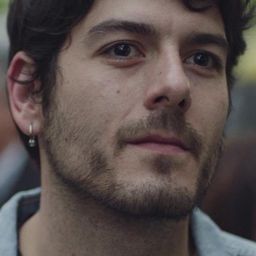 Antonio Araque 飾演 