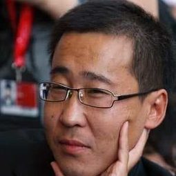 王宏偉 飾演 Self