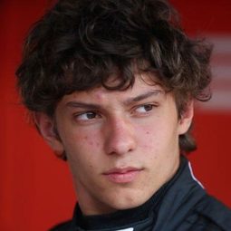 Andrea Kimi Antonelli - 新秀就位：賓士賽車手基米安東內利演員 飾演Self