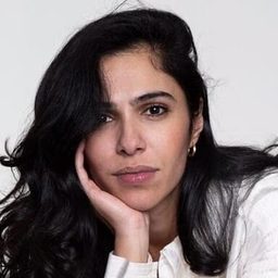 Salma Lahmer - 年輕的情人們演員 飾演Serveuse