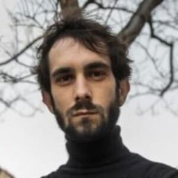 Manuel Dios 飾演 Fer