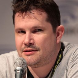 Ashley Edward Miller - 雷神奇俠編劇