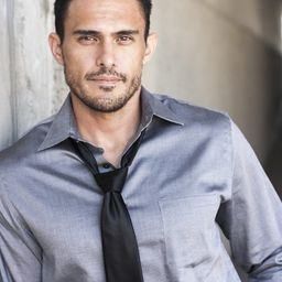 Moronai Kanekoa 飾演 Kiddoni