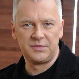 澤貝紐·史特賴伊 飾演 Lieutenant Wojnar