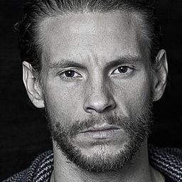 賽巴斯蒂安·法畢央斯基 飾演 'Silvio'