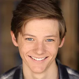 馬修·艾瑞克·懷特 飾演 Phil Robertson, age 17