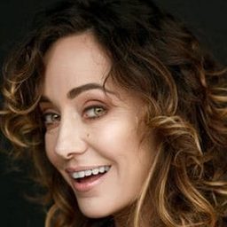 Lavinia Biagi - 愛情手冊演員 飾演Miriam