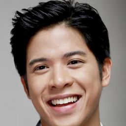 Thira Chutikul 飾演 Thai Youth