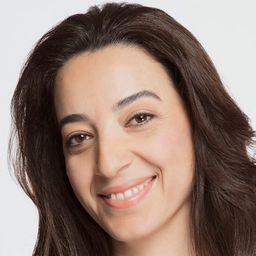 Asiye Dinçsoy 飾演 Hatun