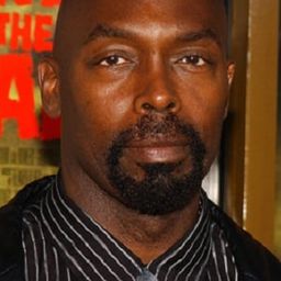 Eugene Clark 飾演 Preacher 1