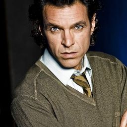 Louis C. Oberlander - 狼母演員 飾演Casper