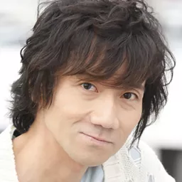 三木真一郎 飾演 Lockon Stratos II (voice)