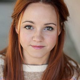 雀兒喜·艾登 飾演 Kelly