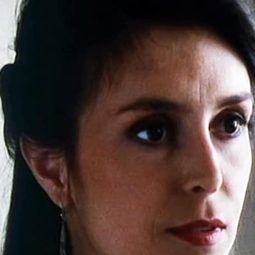 Jenifer Landor 飾演 Muffy