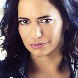 Sandra Speichert 飾演 Rosita