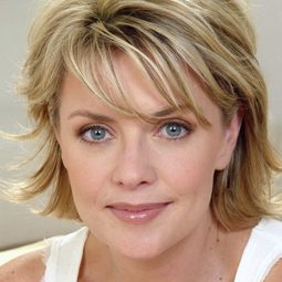 Amanda Tapping 飾演 Colonel Samantha Carter