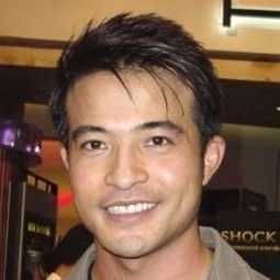 瓦查拉唐卡帕塞特 飾演 Bussaba's Father