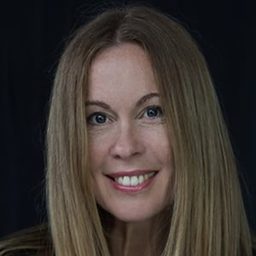 Lada Rudakova - 夢魘迷宮演員 飾演Hannah