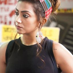 Anindita Bose 飾演 Anuradha