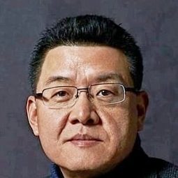Yang Woo-seok - 精奇大家庭導演
