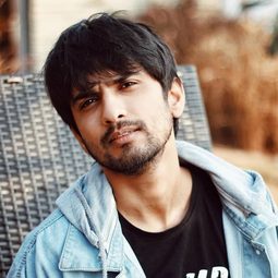 Anud Singh Dhaka - 再見前度演員 飾演DJ Chintu