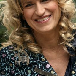 凱薩琳·哈德薇克 - 暮光之城：無懼的愛導演