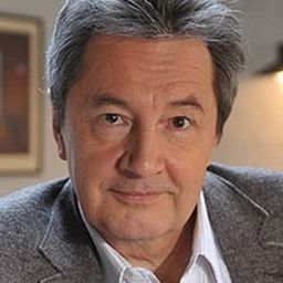 Zbigniew Borek 飾演 