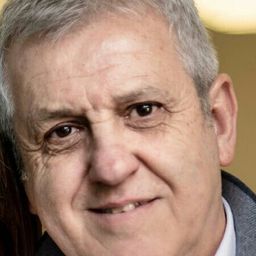 荷西·拉蒙·索羅茲 飾演 Txema