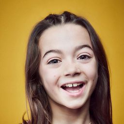 Sofía Otero 飾演 Lucía