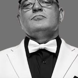 Len Olson 飾演 Luther