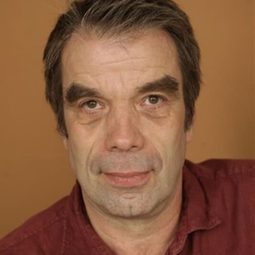 Vincent Schmitt 飾演 Bernard - le prof de maths