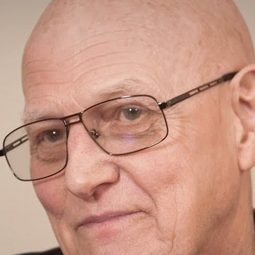 Chris Slade 飾演 Self - Drums