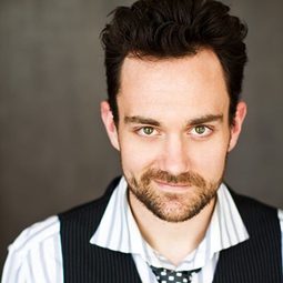 Brendan Taylor 飾演 Rickie Kananen