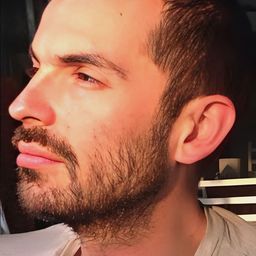 Juan Francisco Maldonado 飾演 Napo