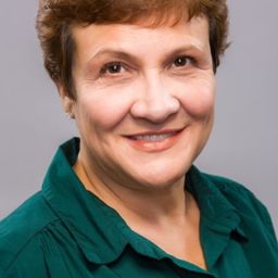 Pascoalina Dunham 飾演 Ava