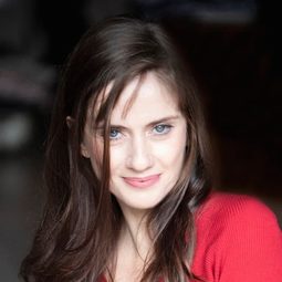 Chiara Iezzi - Under the Stars演員 飾演Marta