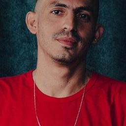 大衛桑托斯 飾演 