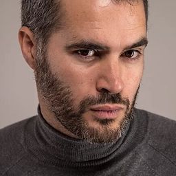 理查薩阿貢 飾演 Mikel