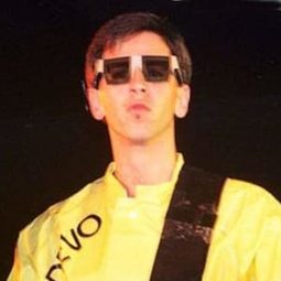 Bob Casale - We're All Devo演員 飾演Self [DEVO]