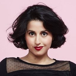 Nadia Roz - 校園逆轉勝演員 飾演Malika Bensaadi, Yanis' mother