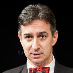 Mihai Bisericanu - 活死人歸來 4：墓地演員 飾演Paramedic