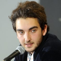 Manuel Meli - Leo the Lion演員 飾演Elefantino 1 (voice)