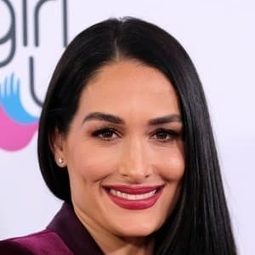 Nikki Bella 飾演 Self