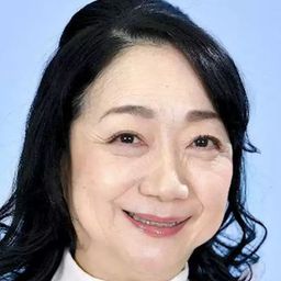 藤井 佳代子 飾演 Fusae