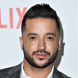 Jai Rodriguez 飾演 Andrew