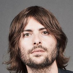 Robert Schwartzman 飾演 Michael Moscovitz