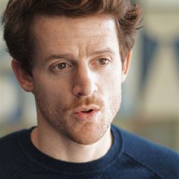 Antonin Schopfer 飾演 Gendarme